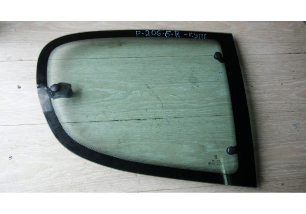 Скло праве заднє, жабра, купе Peugeot 206